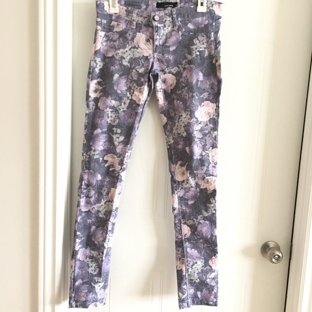 TALLY WEiJL Purple Floral Skinny Pants